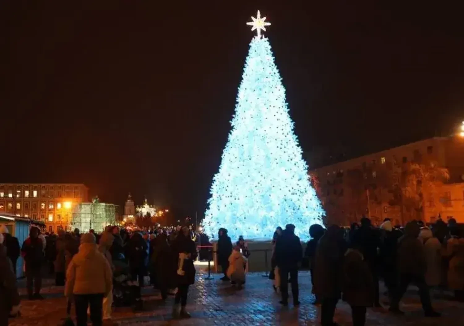 1761565634-3937-large.webp