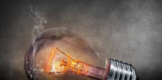 Київ на межі темряви: коли завтра вимкнуть світло і що робити