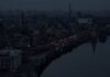 Київ у темряві: часткові та повні відключення світла тривають