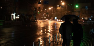 Дефіцит світла в центрі Києва: пасажирів закликають змінити напрямок руху