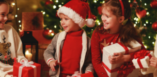 “Таємні” санти: як на Київщині привітали дітей із зимовими святами, – ФОТО