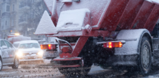 Центр Києва у великих заторах: напрямок, де складно проїхати водіям