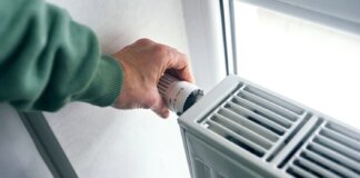 У Києві після аварії в енергосистемі без тепла залишаються близько 80 будинків – Кличко