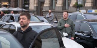 Минуту молчания сделали ежедневной традицией: о которой будет замирать вся Украина