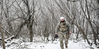 Украинцы разделились по Донбассу: 52% против уступок, 40% – за, – КМИС