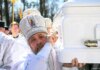 Молилися єпископи та священники з усієї України: у Володимирському соборі поховали патріарха Філарета