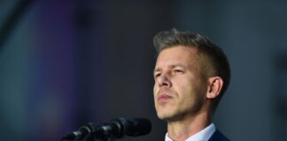 Выборы в Венгрии: Мадьяр хочет переписать конституцию, чтобы очистить власть от Орбана