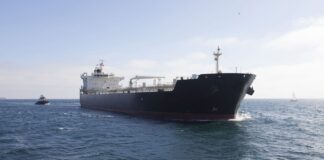 Иран шантажирует Европу: КСИР откроет проход через Ормузский пролив, но есть жесткое условие