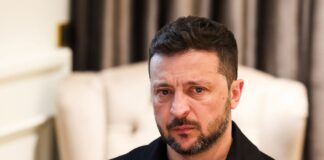 “Это абсолютное извращение”: Зеленский эмоционально отреагировал на удар “Шахедами” по церкви