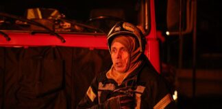 Россия нанесла удар по Запорожью: в городе повреждены высотка и предприятие