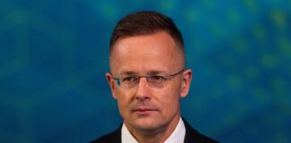 Сийярто в очередной раз обвинил Украину в “посягательстве на суверенитет” и пригрозил последствиями